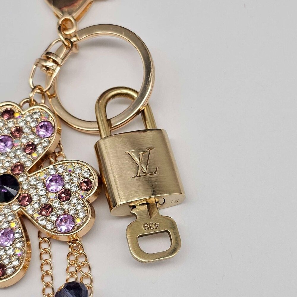 Authentic Louis Vuitton Padlock & Key Gold ✨Unbranded Flower Bag Charm Keychain - Picture 6 of 9
